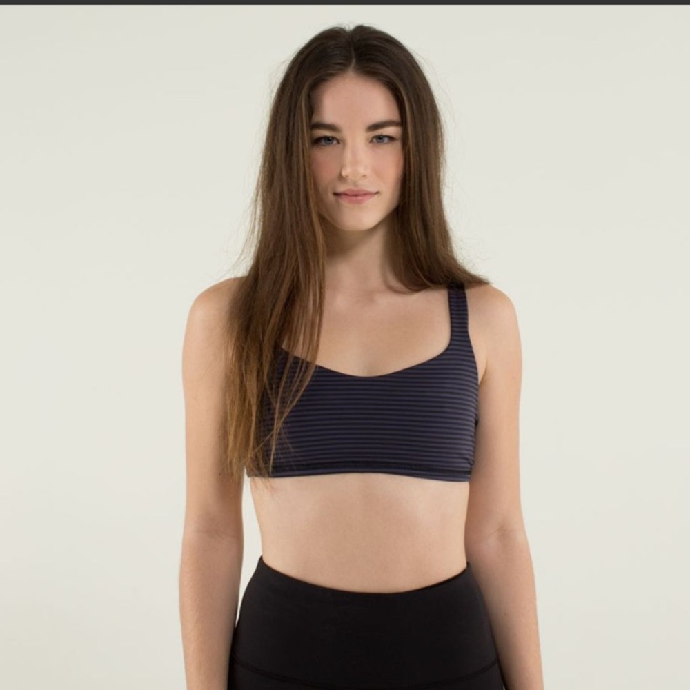 Flaw- Lululemon- Free to Be Bra- Sz 6- Slate Blue Mini Stripe- Works Great Still